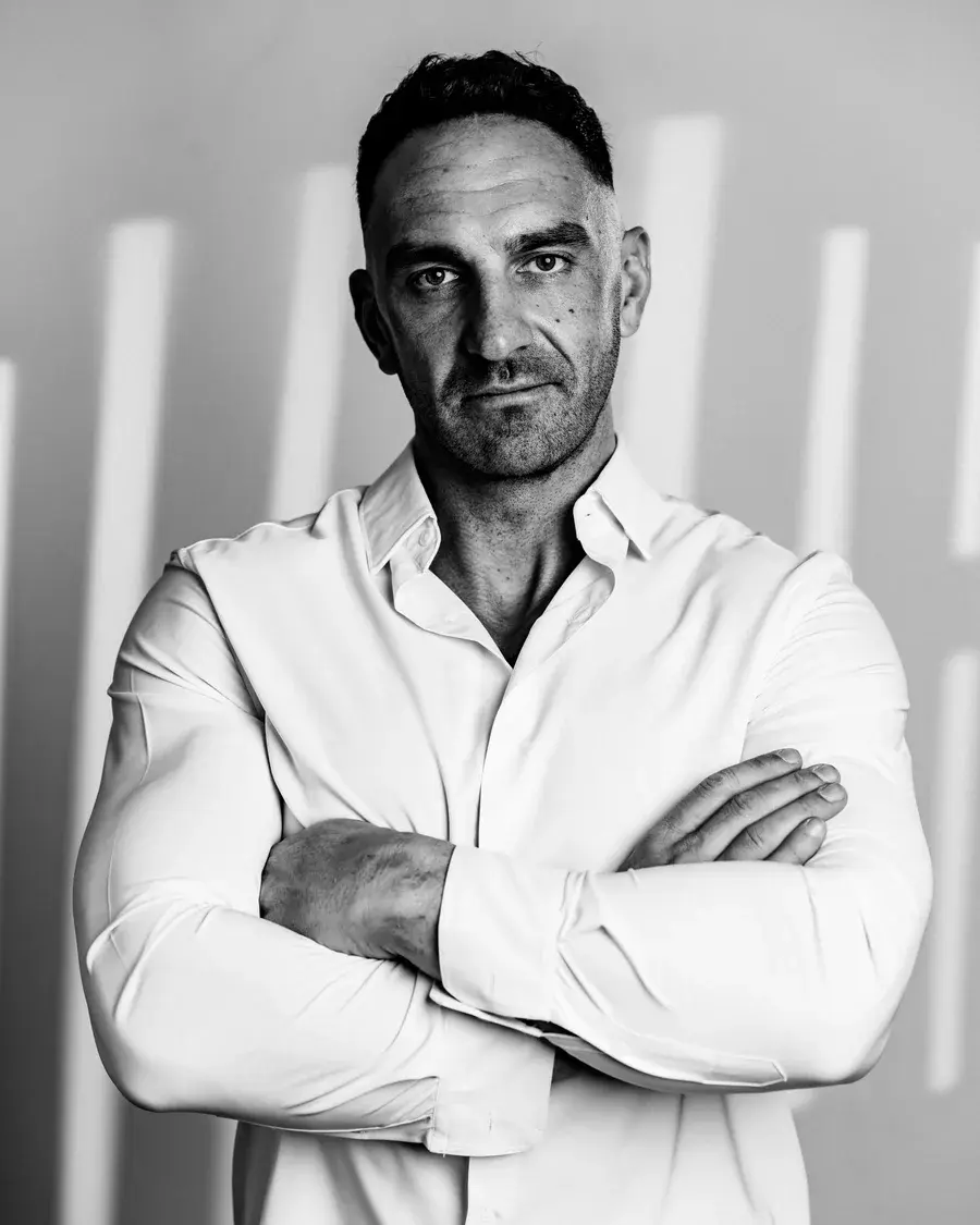 Sergiu M.